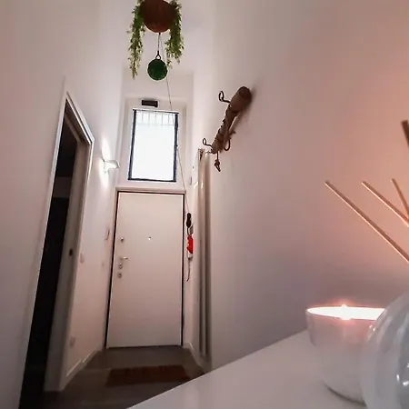 Altido Stylish Loft For 4 In Famous Navigli District Apartment Milan